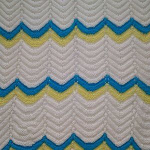 Kintted Crochet Blanket Afghan Throw Chevron Zig Zag White Blue Yellow 42" x 27"